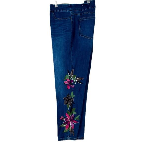 Chico’s Petite Jeans Pull On Jegging Ankle Floral Embroidered Women’s Size 14P - Picture 2 of 11